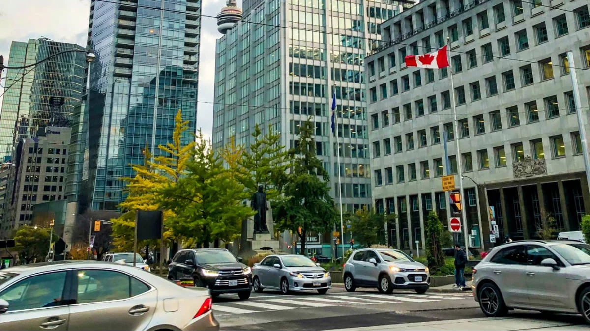 Traffic rules in Canada